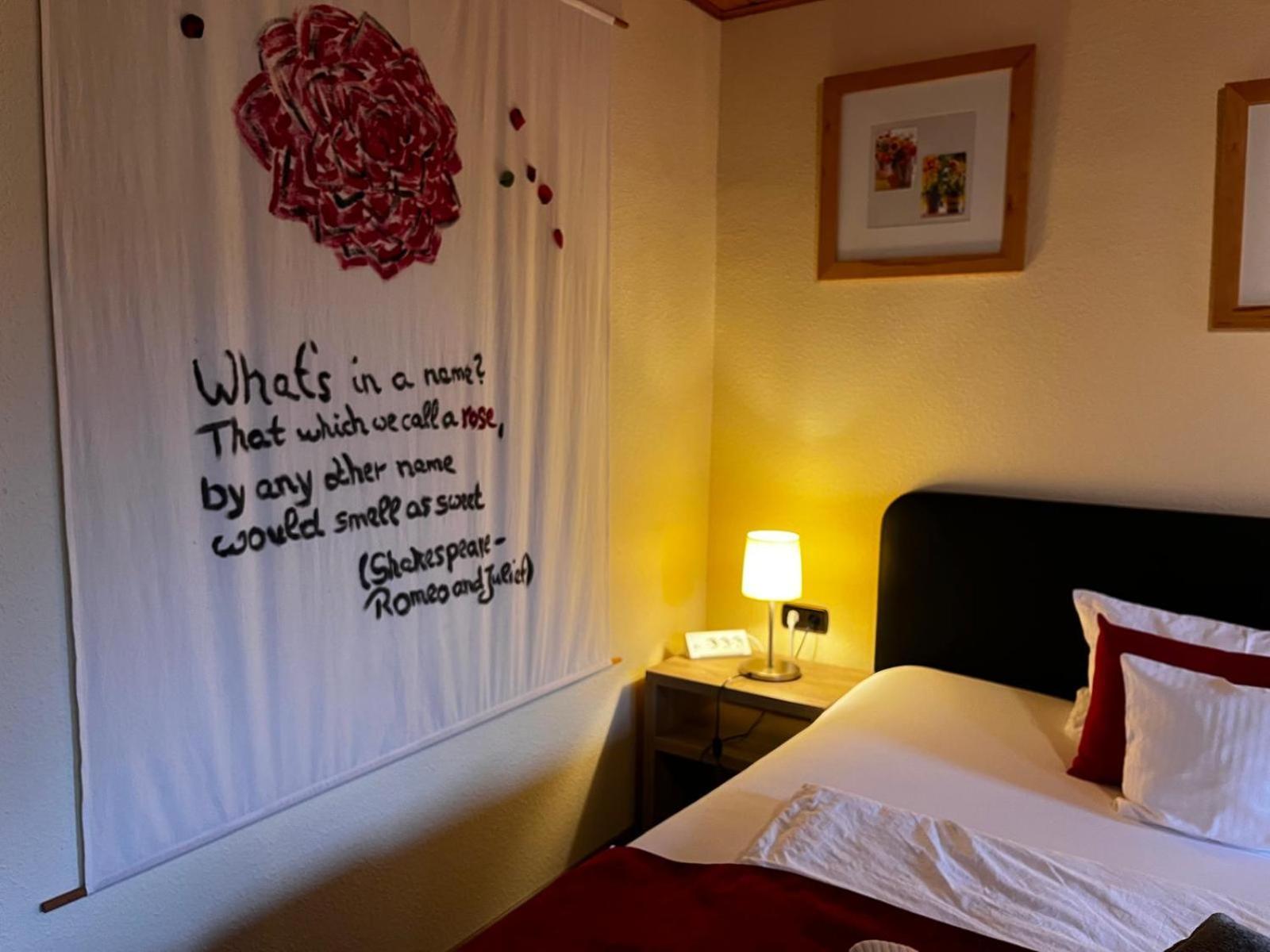 Henblas Hotel Neuenrade Zewnętrze zdjęcie