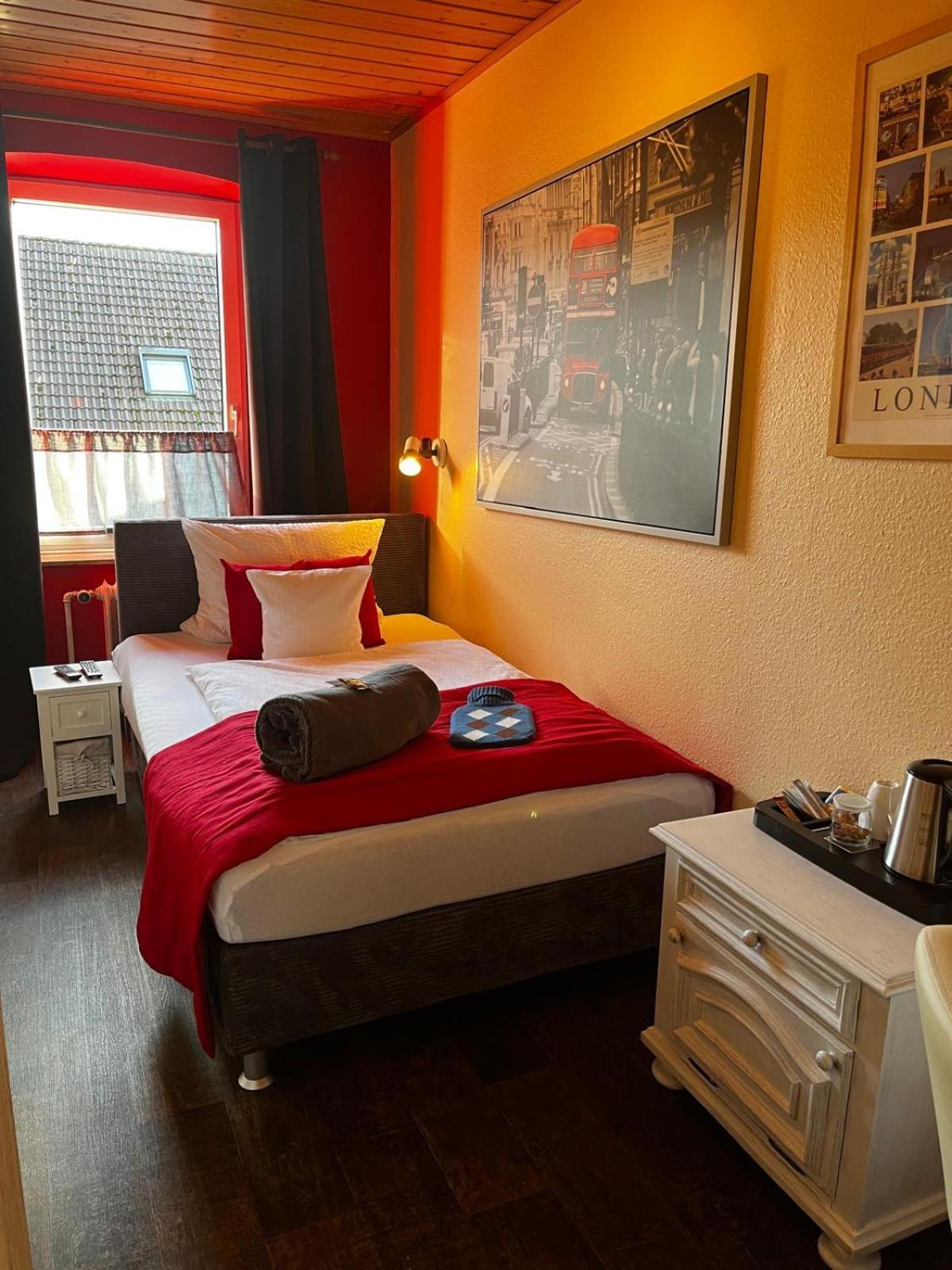 Henblas Hotel Neuenrade Zewnętrze zdjęcie